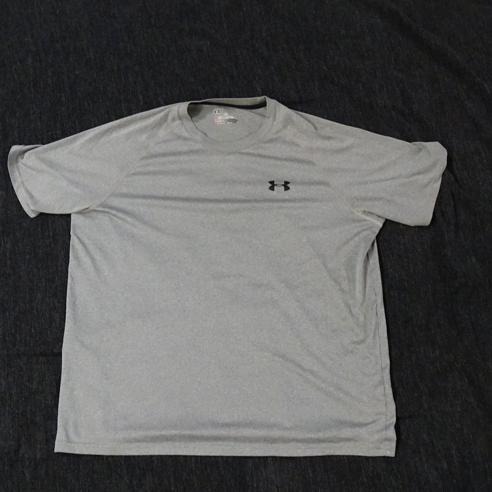 Under Armour short sleeve T-shirt